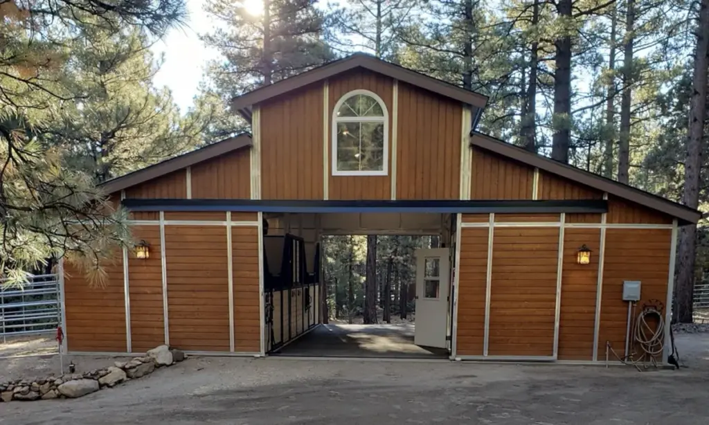 FCP Wood Sided Steel Barns Project Image
