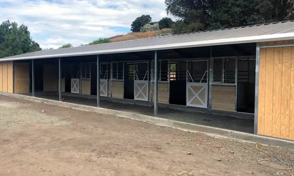 FCP Wood Sided Steel Barns Project Image Shedrow