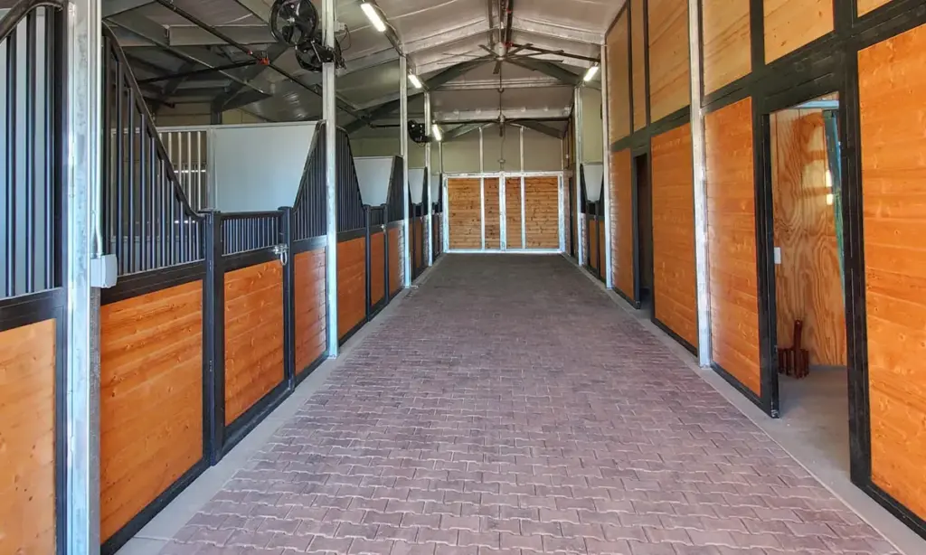 FCP Wood Sided Steel Barns Project Image Breezeway